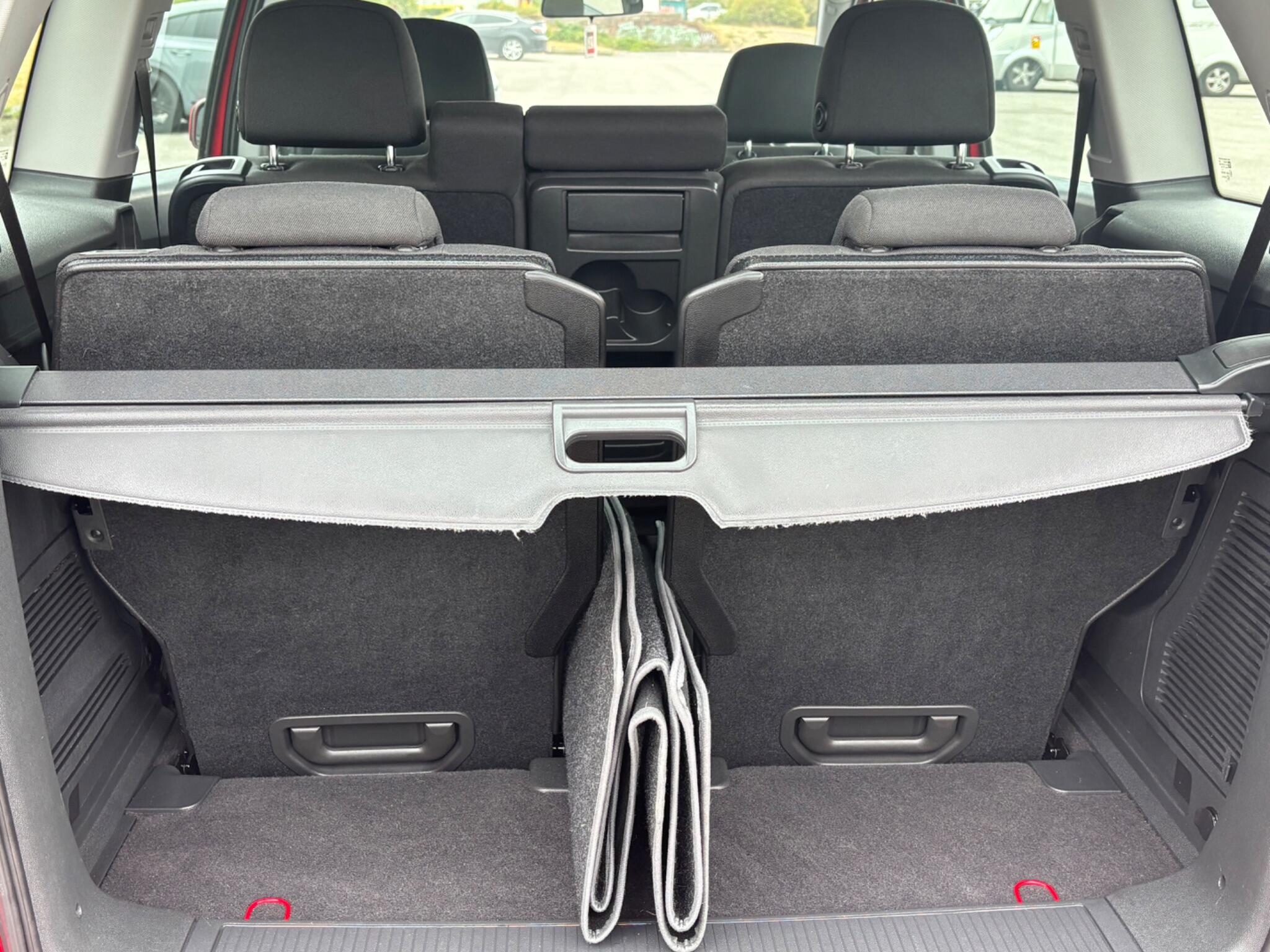 Vauxhall Zafira view 24