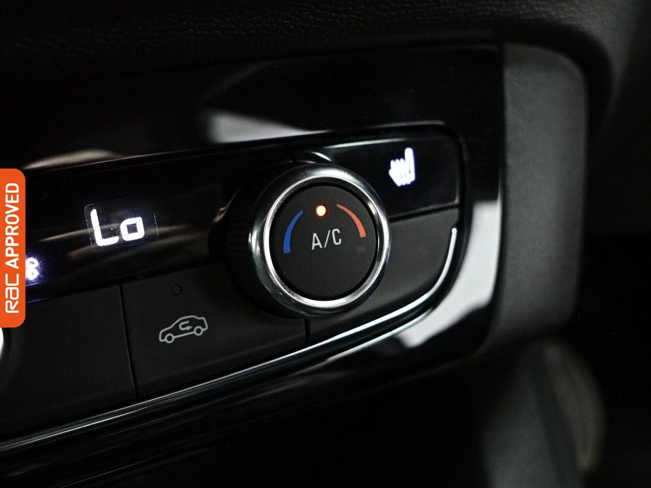 Vauxhall Corsa view 19