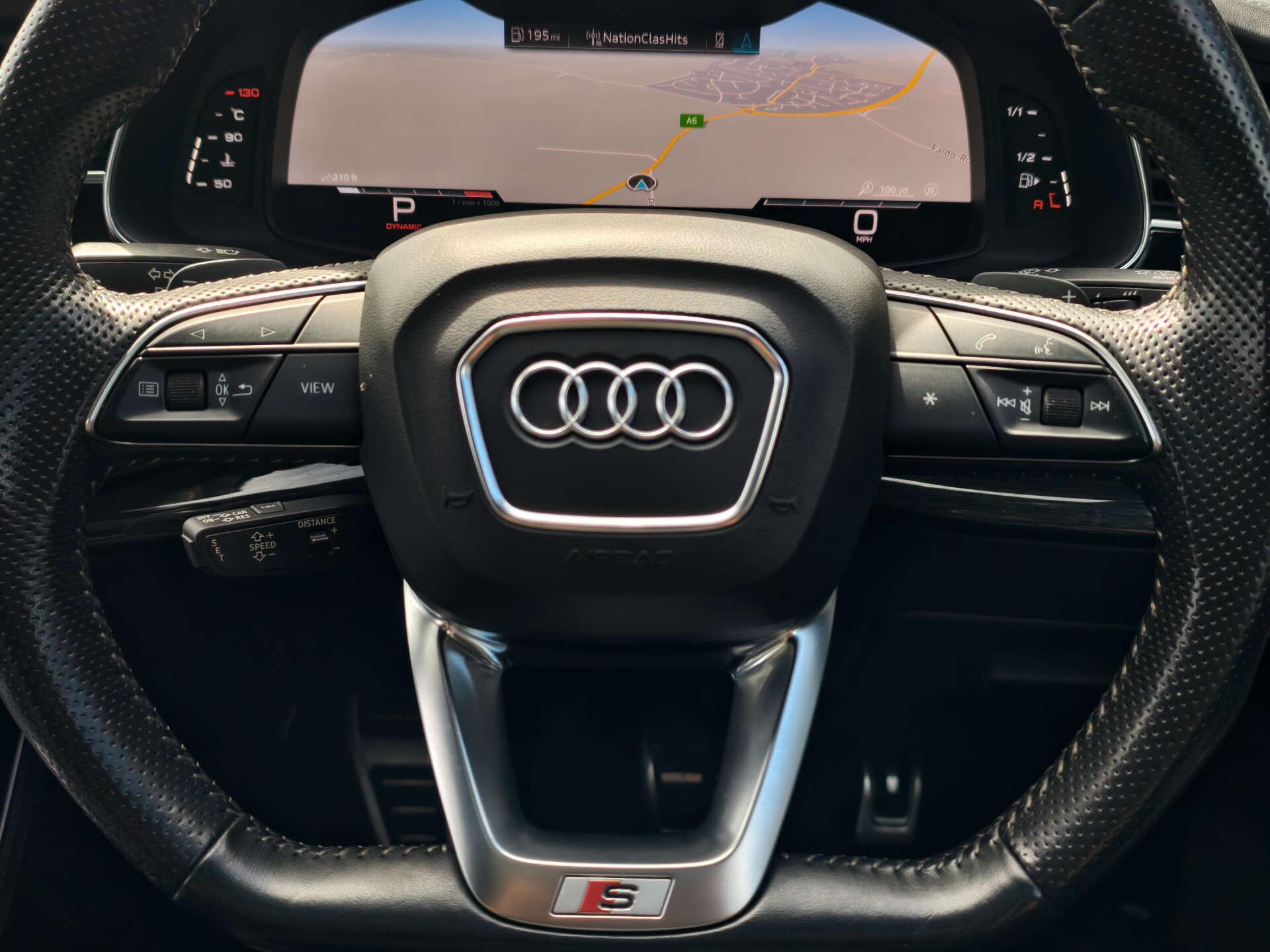 Audi SQ7 view 41