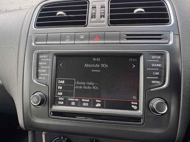 Volkswagen Polo view 24