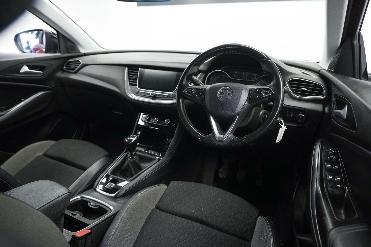 Vauxhall Grandland X view 8