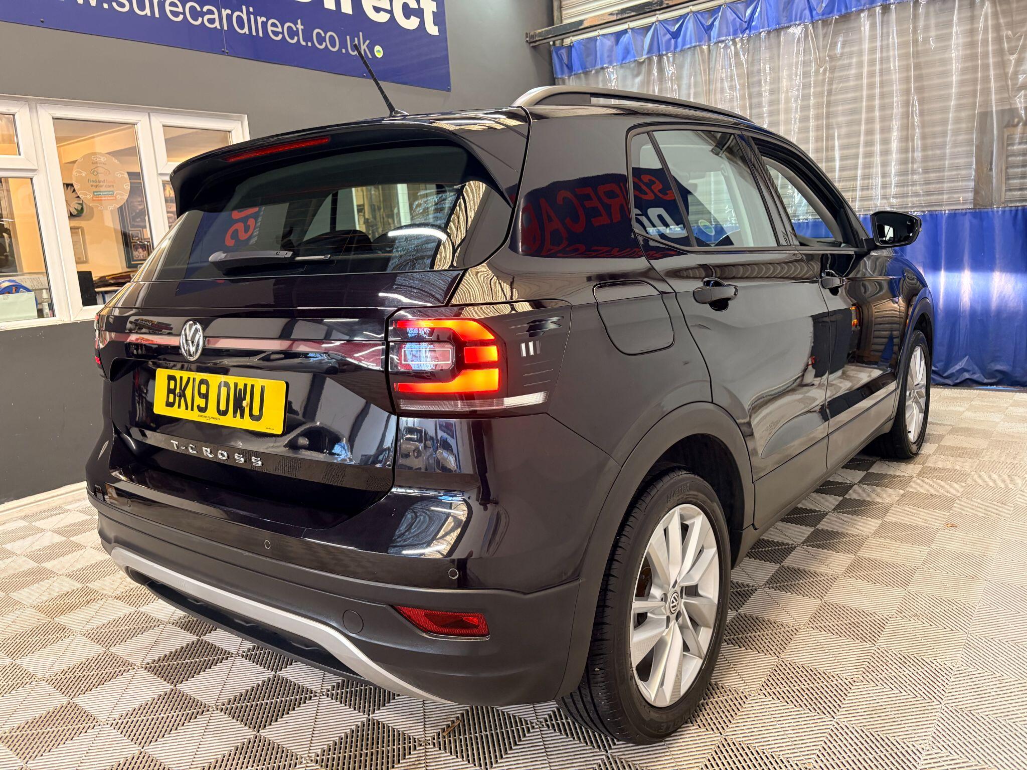 Volkswagen T-Cross view 21