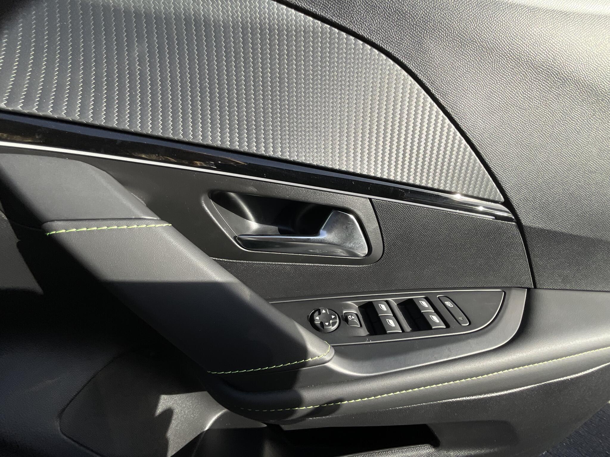 Peugeot 208 view 34