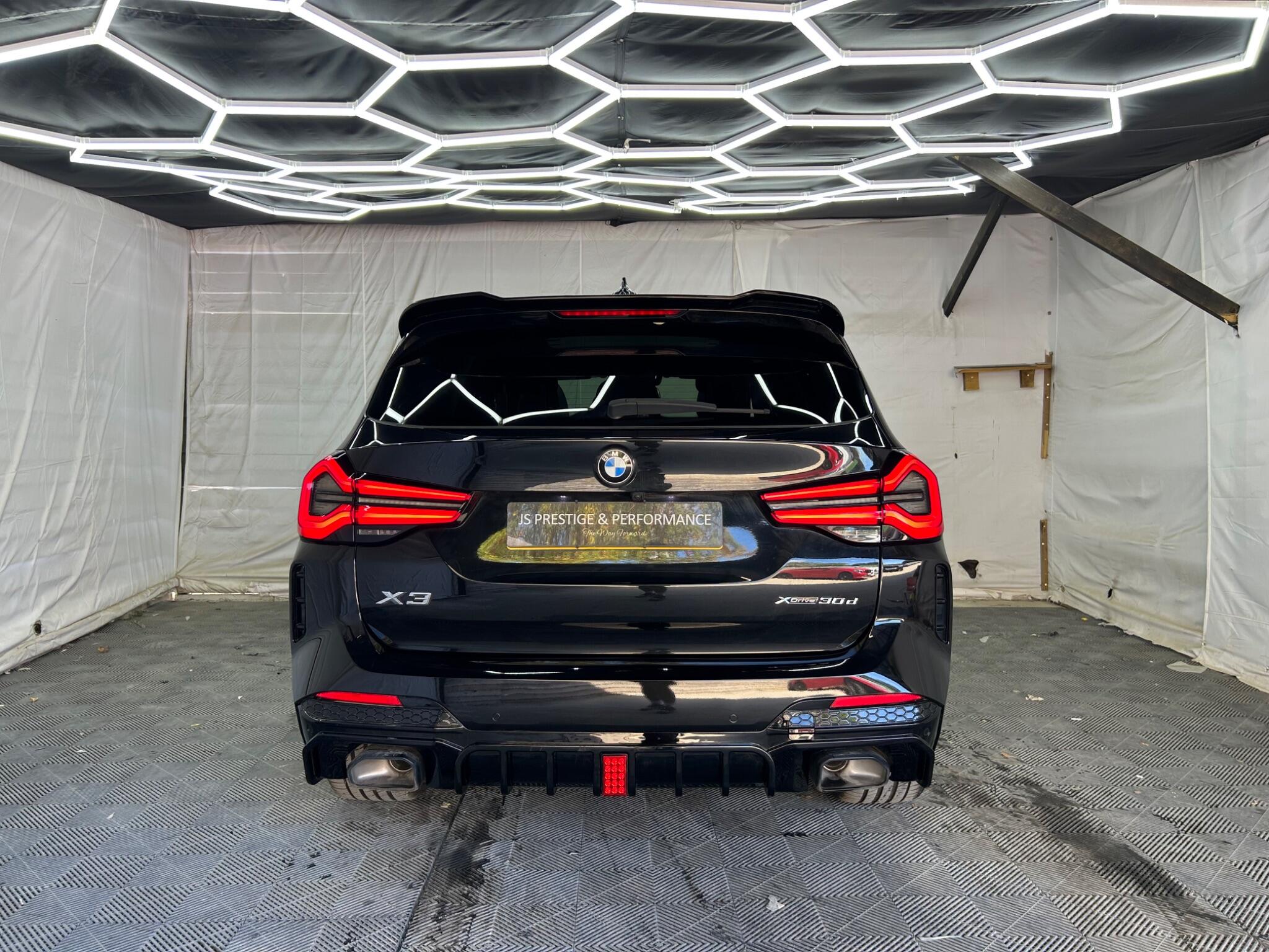 BMW X3 view 7