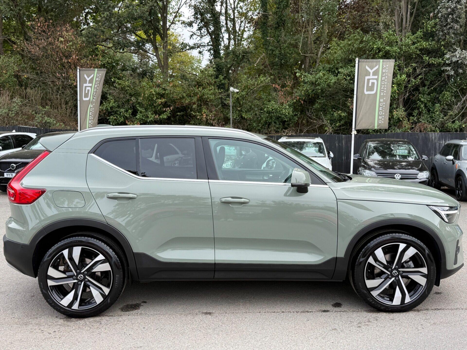 Volvo XC40 view 5
