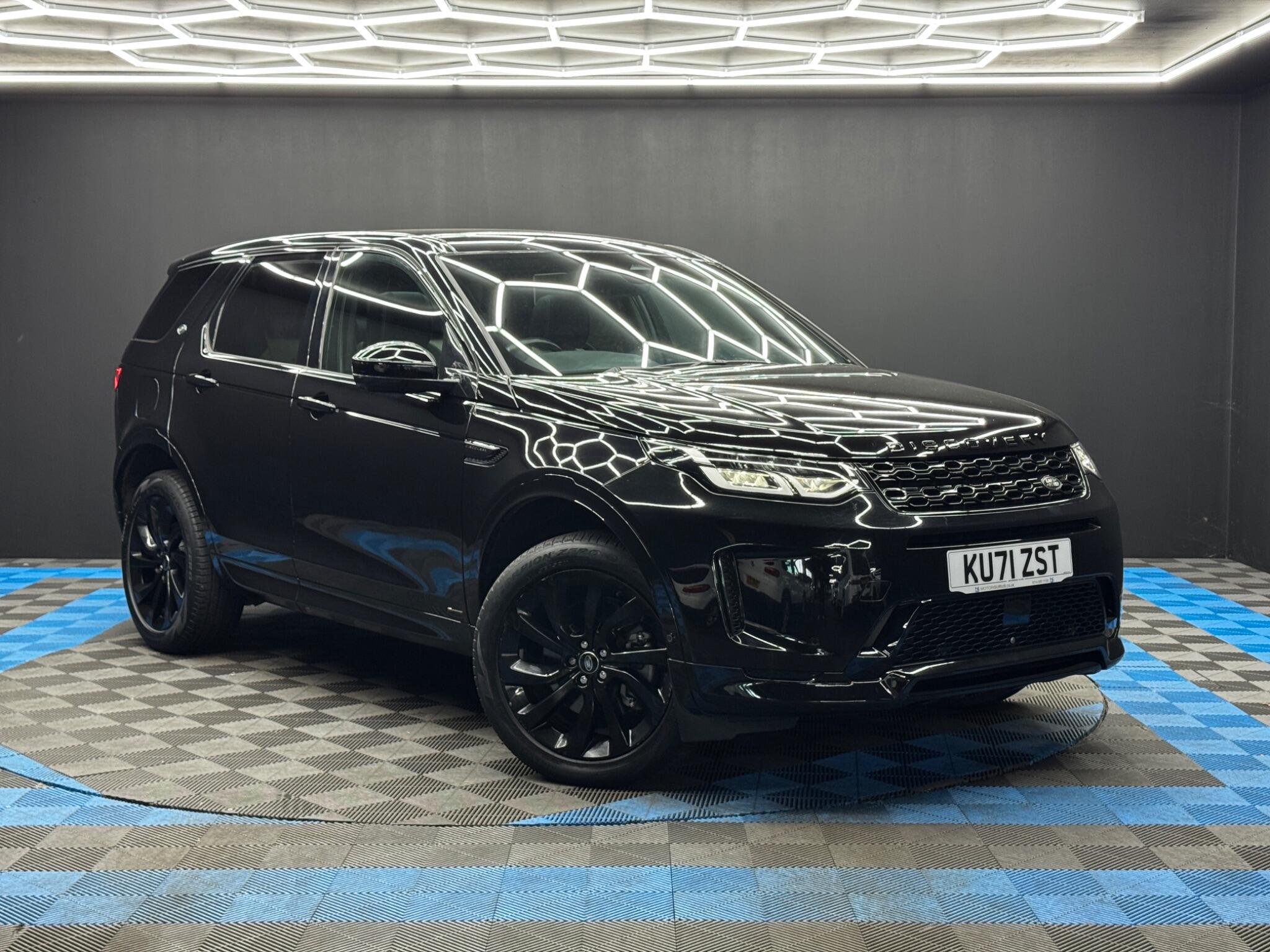 Land Rover Discovery Sport main image