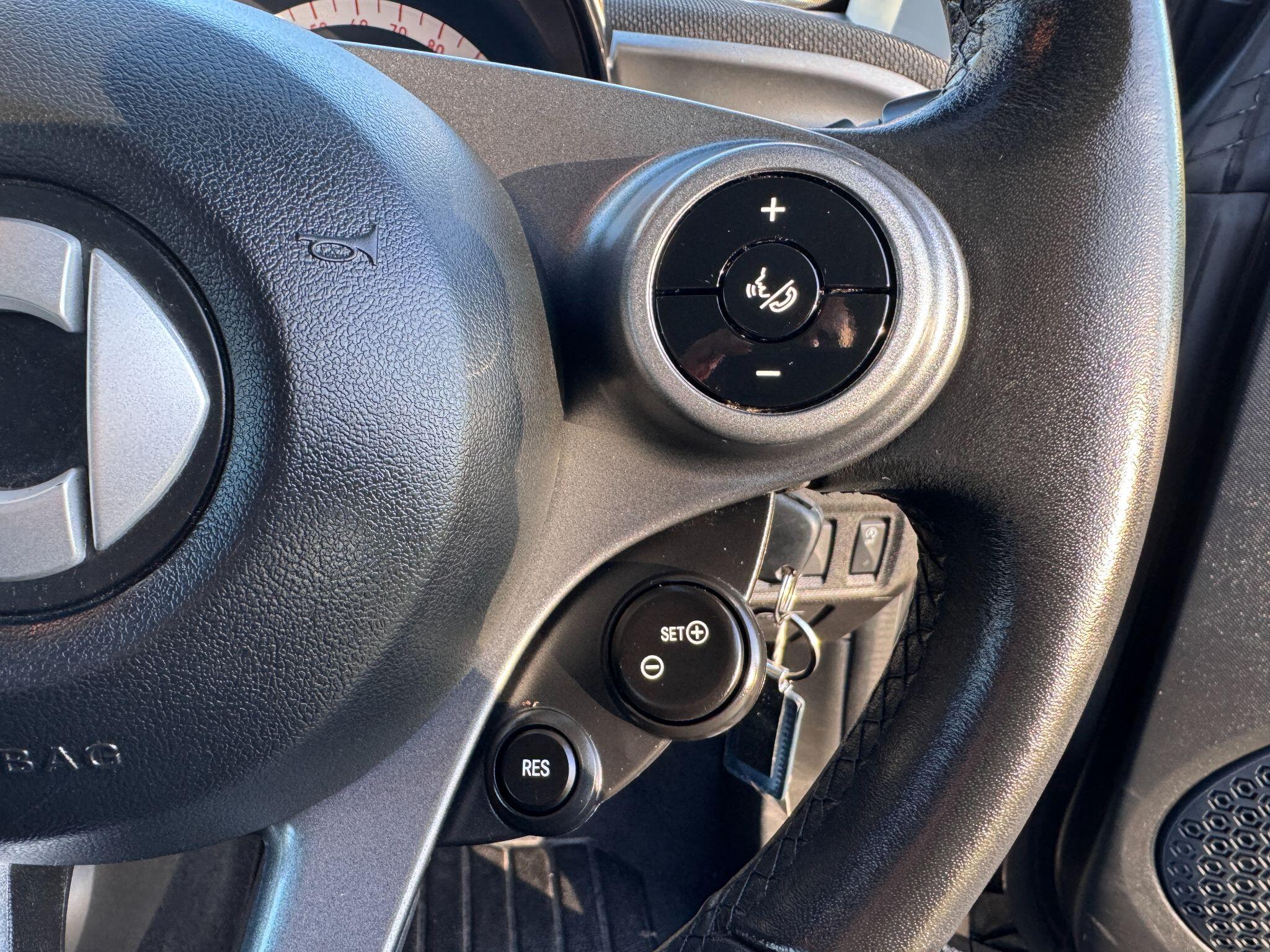 2017 Smart fortwo 1.0 Passion Euro 6 (s/s) 2dr • 71,000 miles image 17