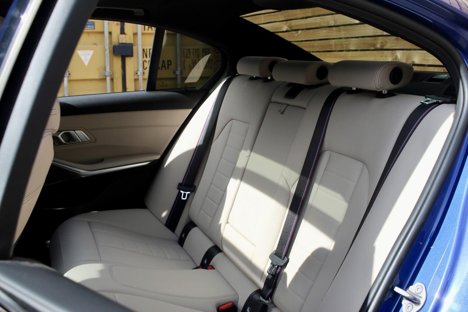 BMW 3 Series view 13