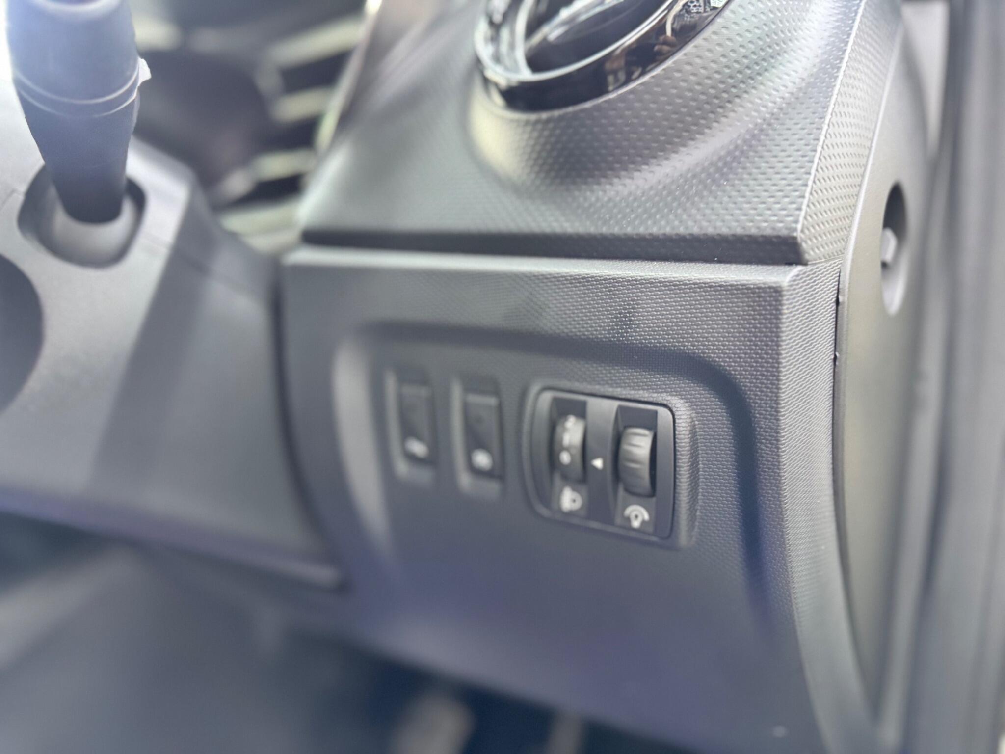 Renault Captur view 30