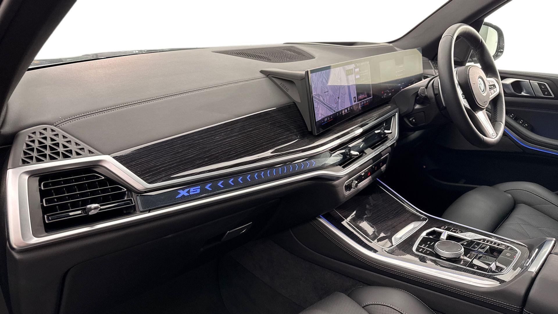 BMW X5 view 7