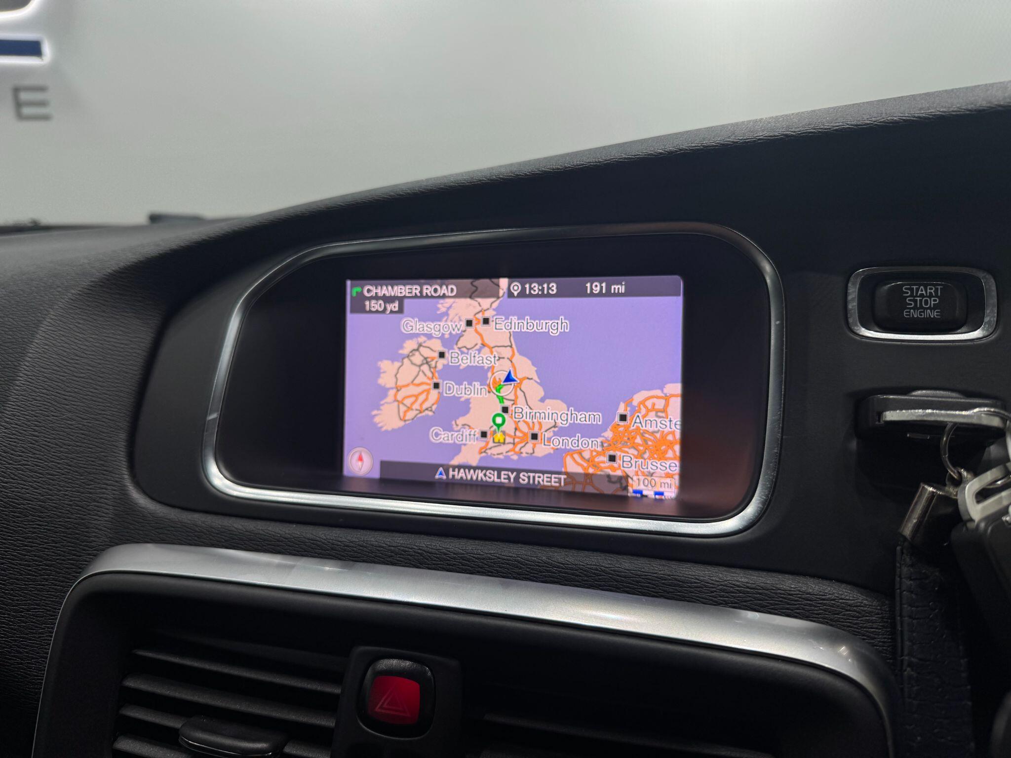 Volvo V40 view 25