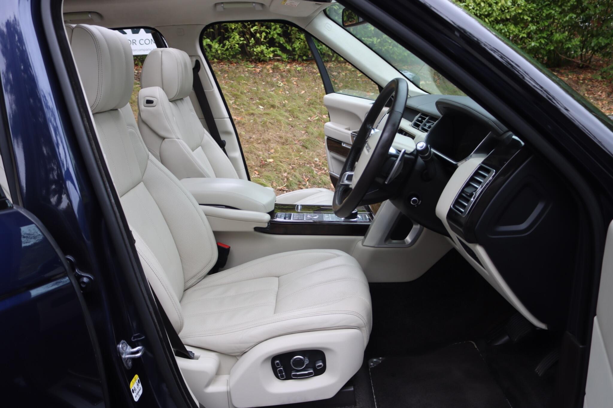 Land Rover Range Rover view 8