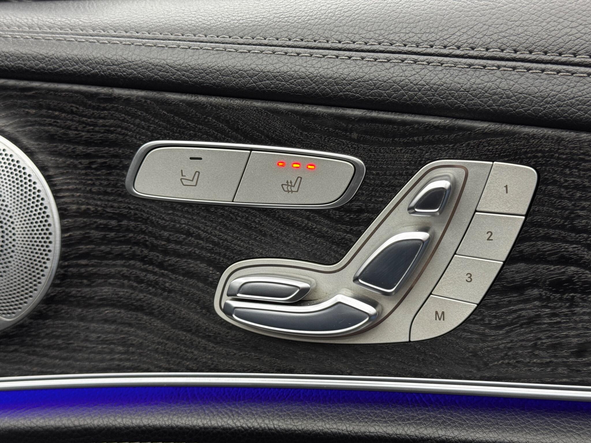 Mercedes-Benz E-Class view 43