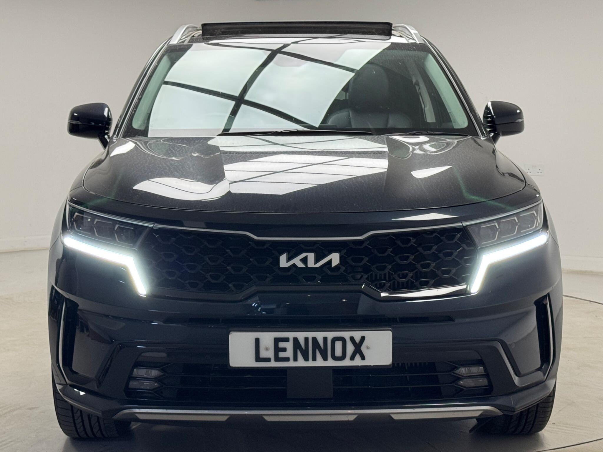 Kia Sorento view 2