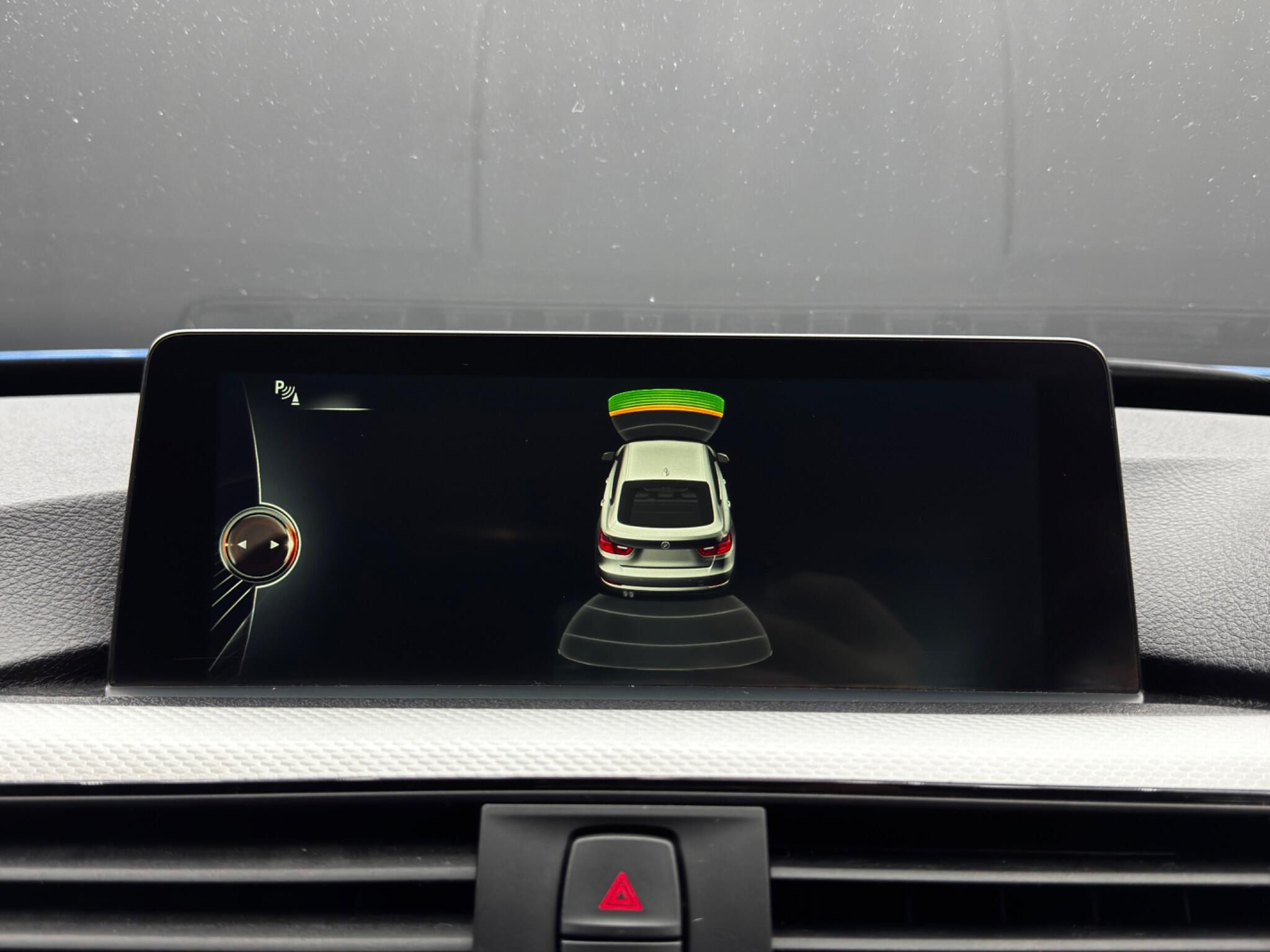 BMW 3 Series view 34