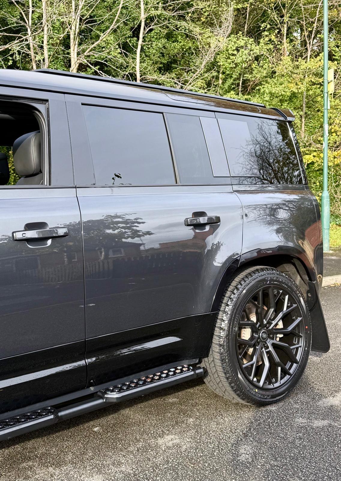 Land Rover Defender view 91