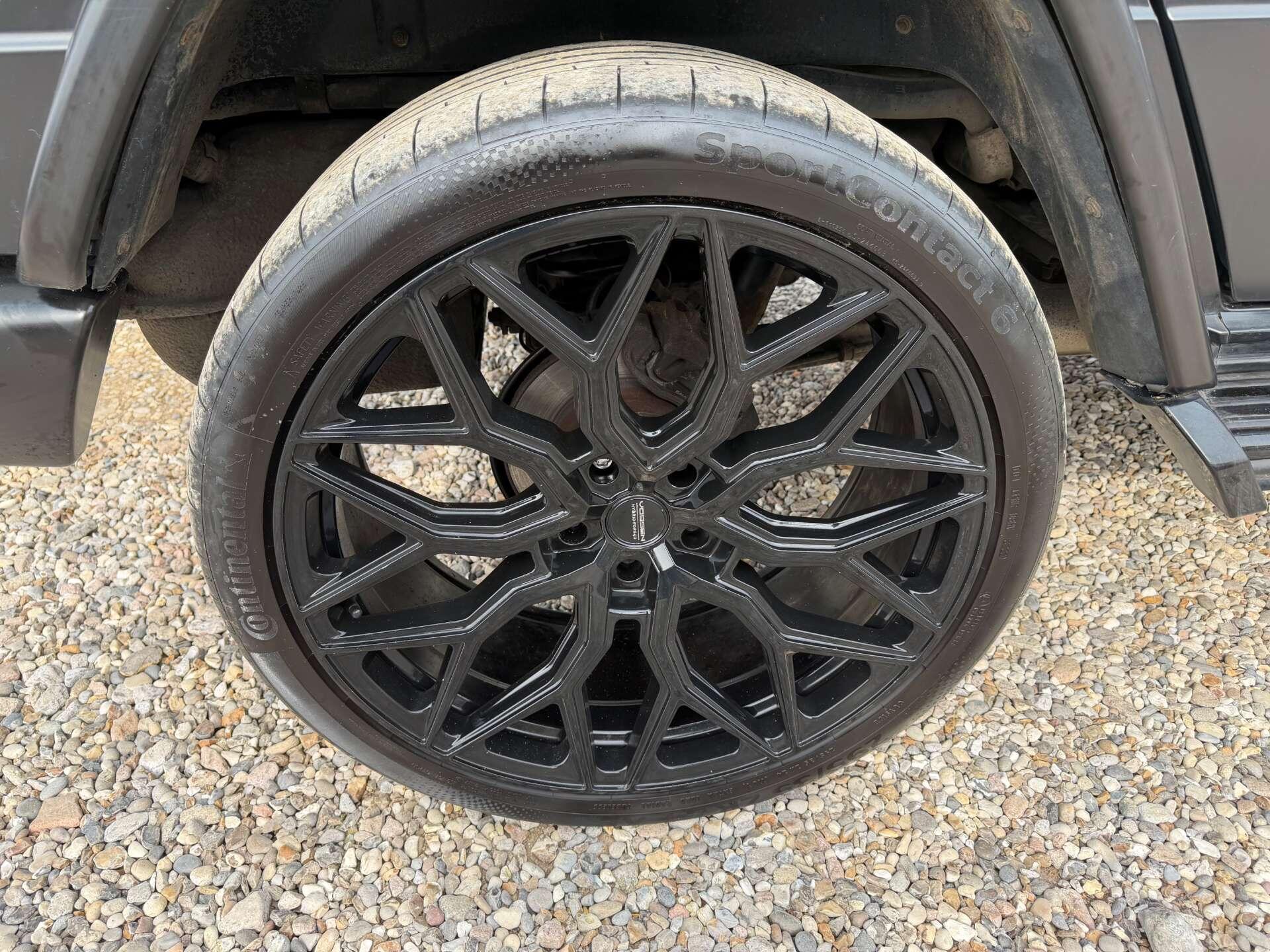 Mercedes-Benz G-Class view 11