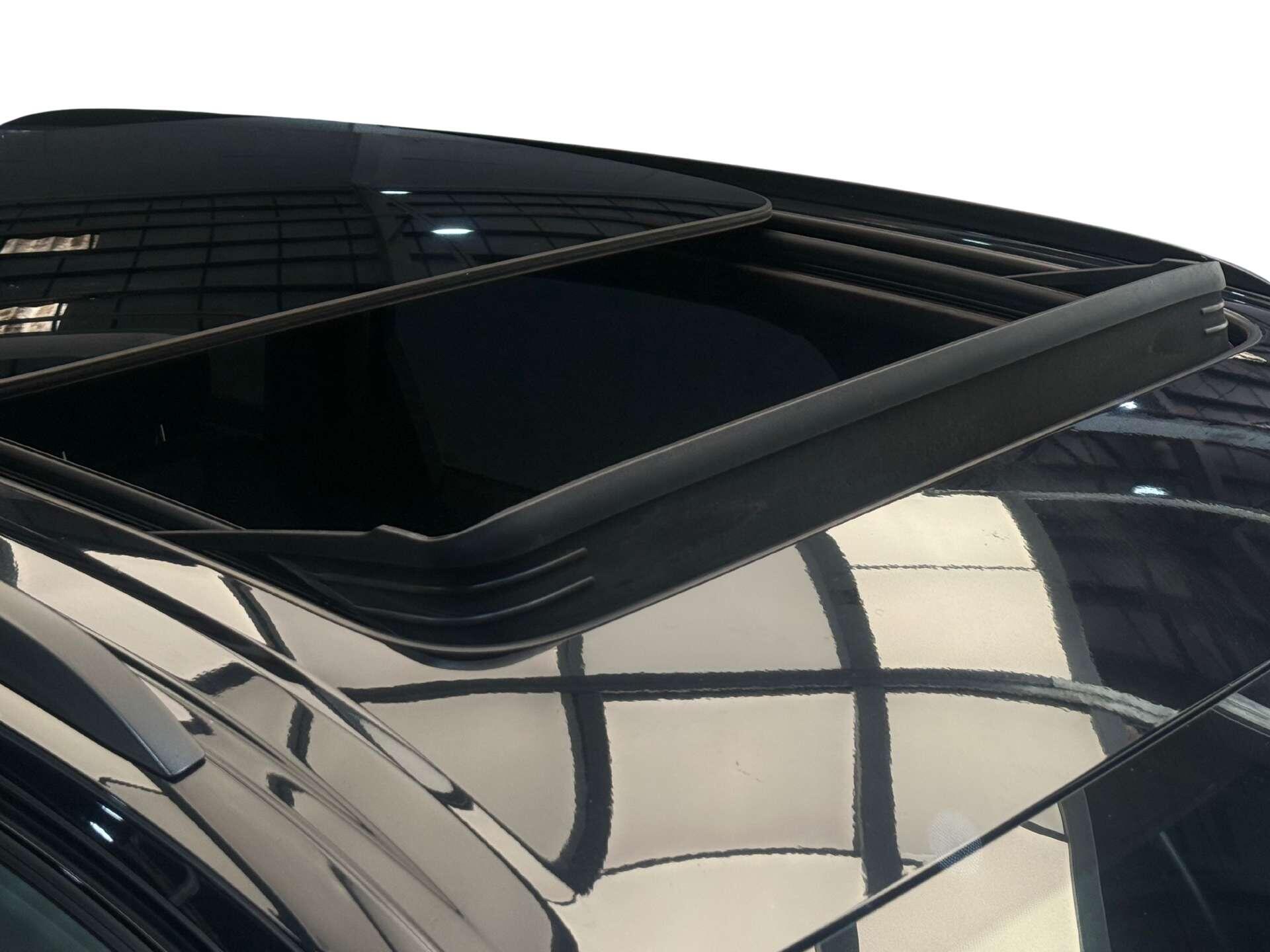 Audi SQ7 view 13