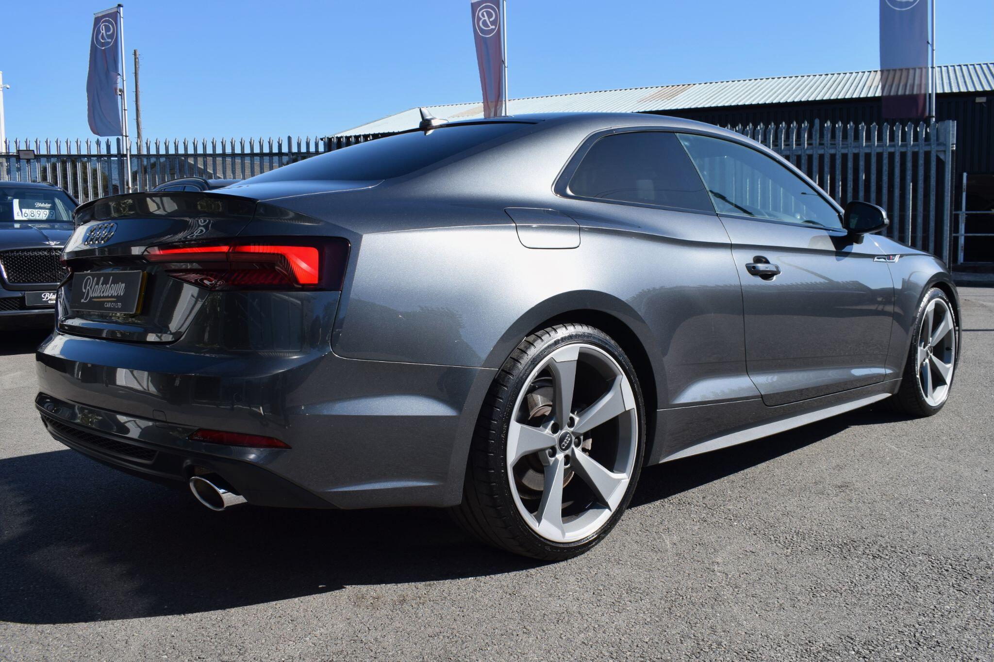 Audi A5 view 5