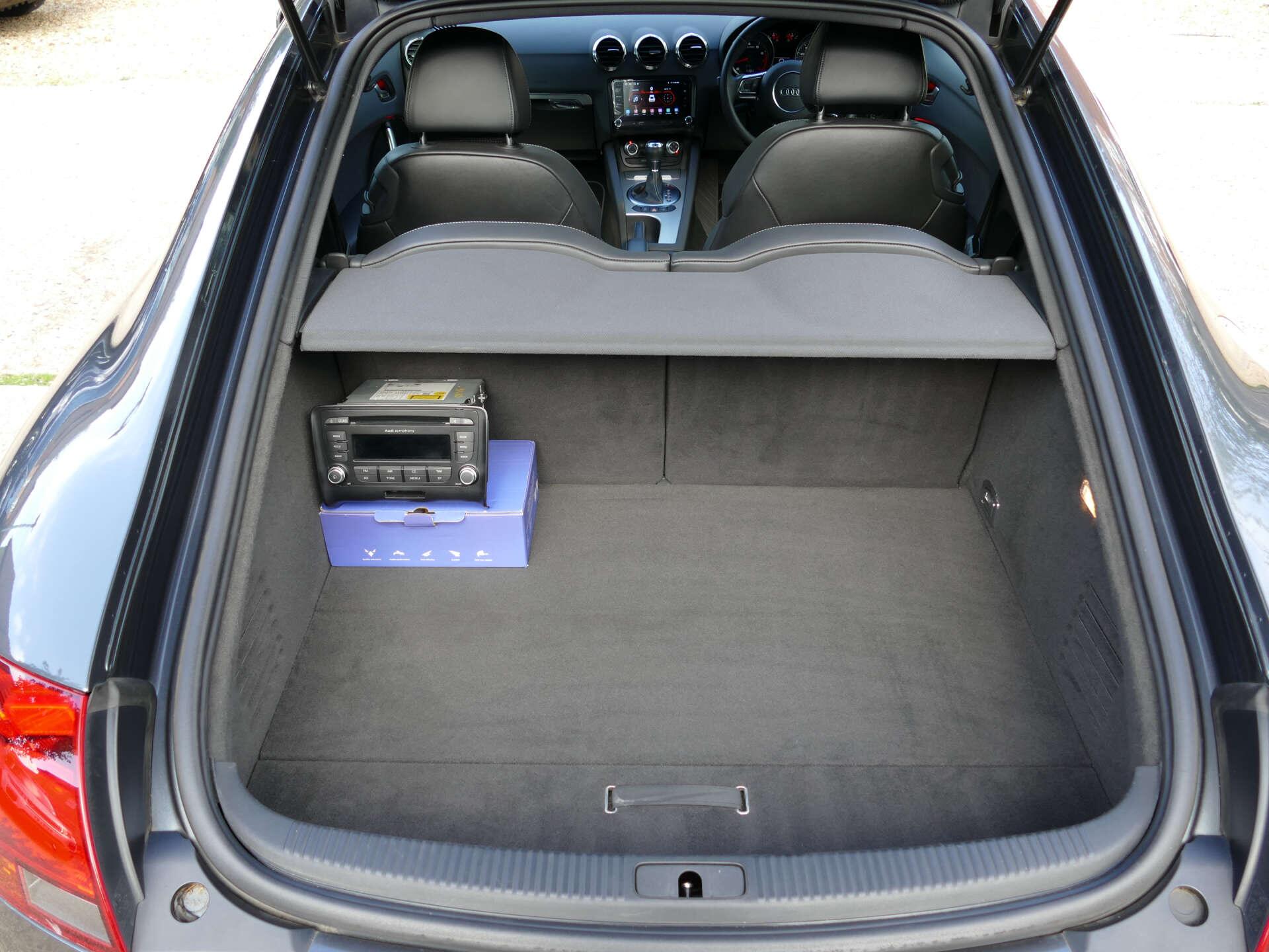 Audi TT view 44