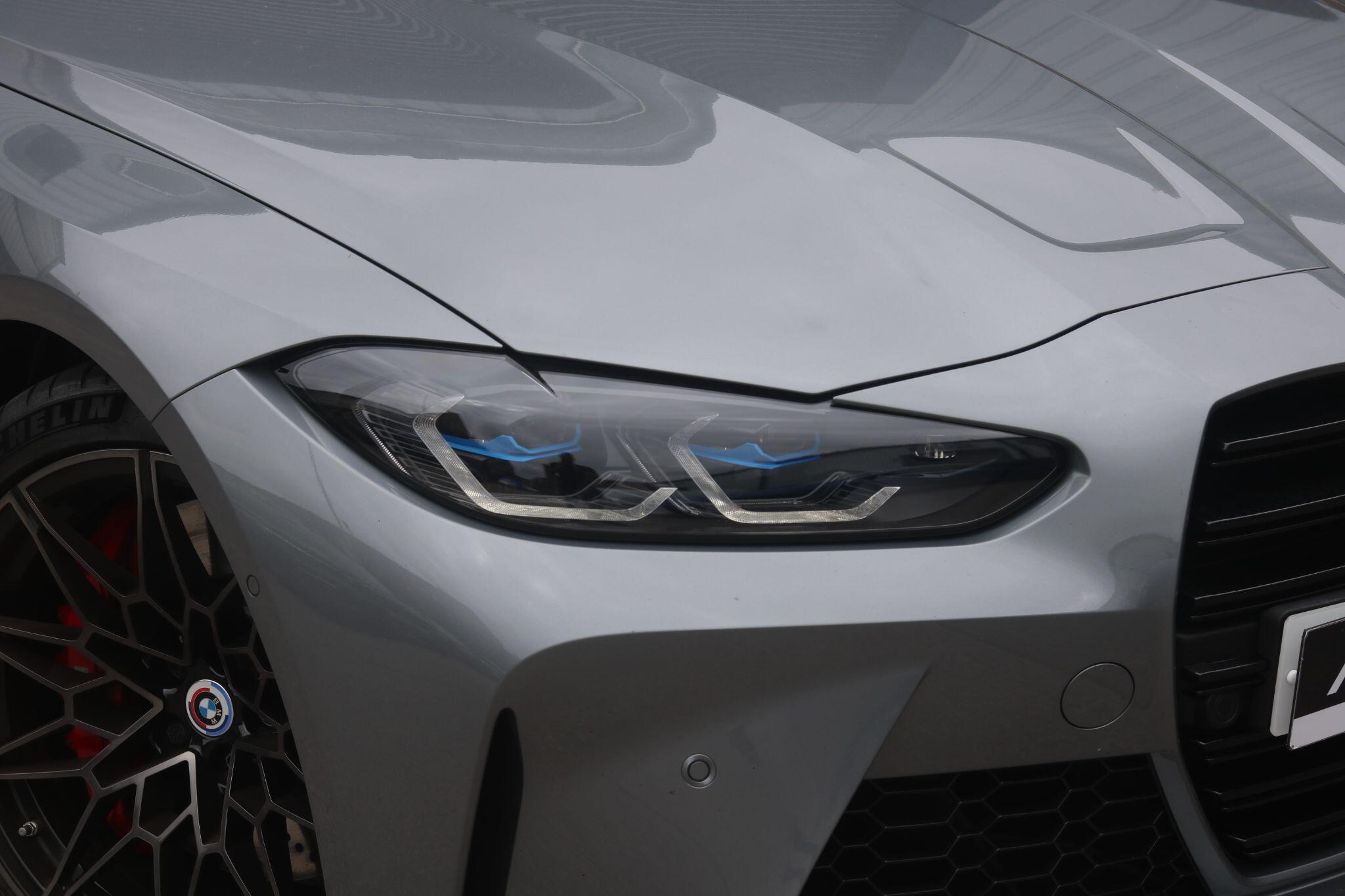 BMW M4 view 8