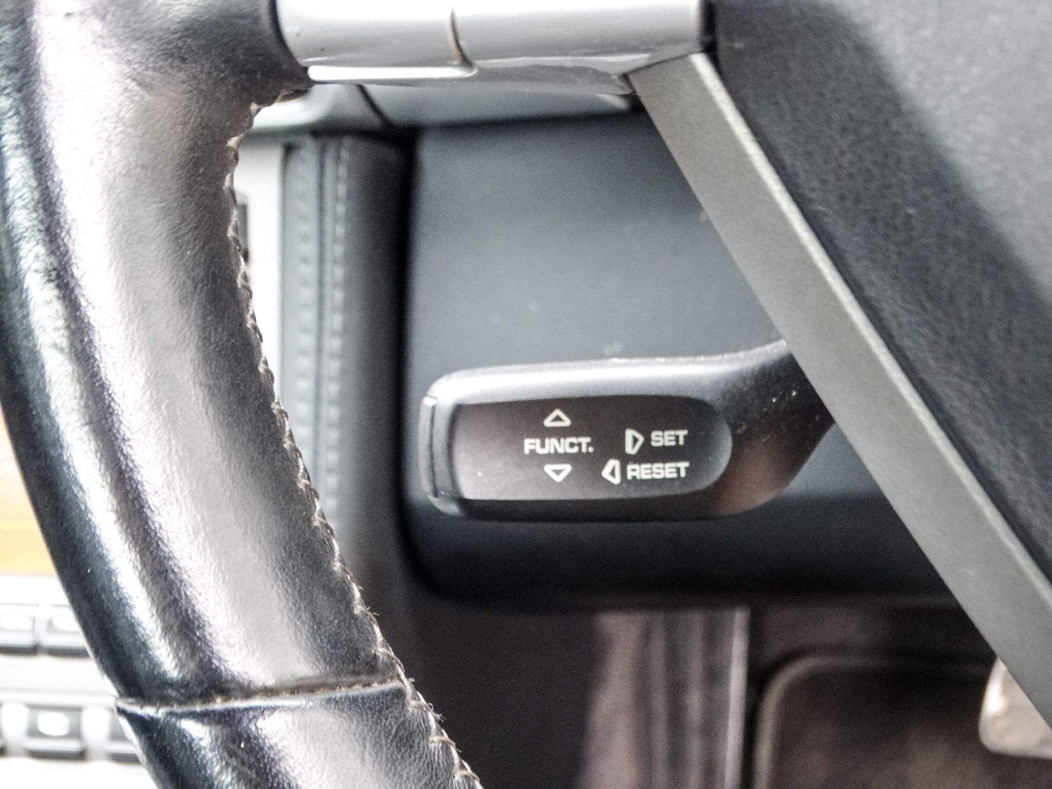 Porsche 911 view 28