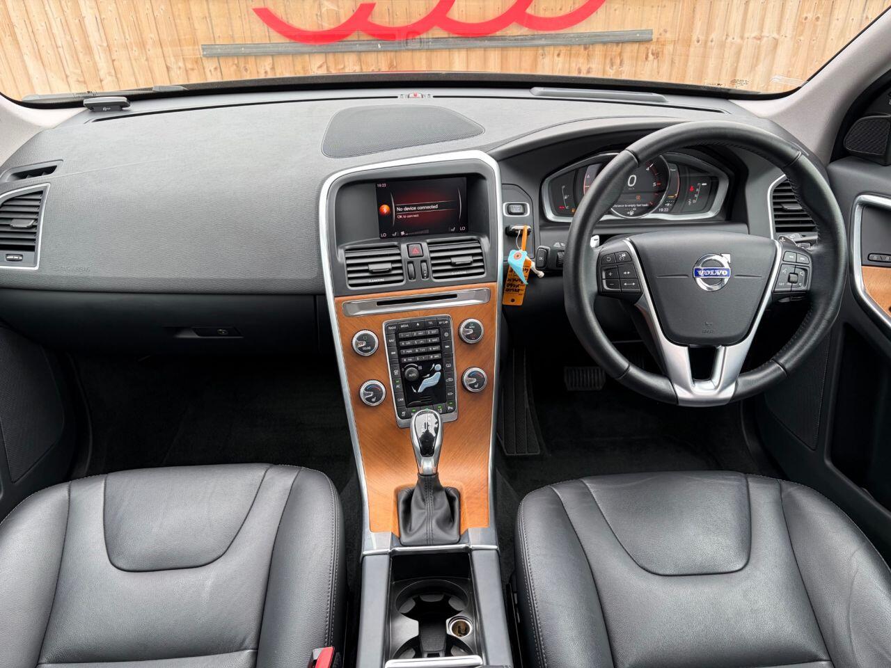 Volvo XC60 view 12