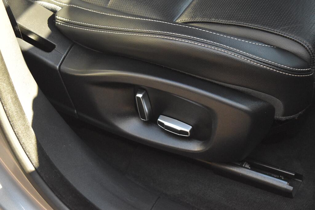Jaguar F-Pace view 28