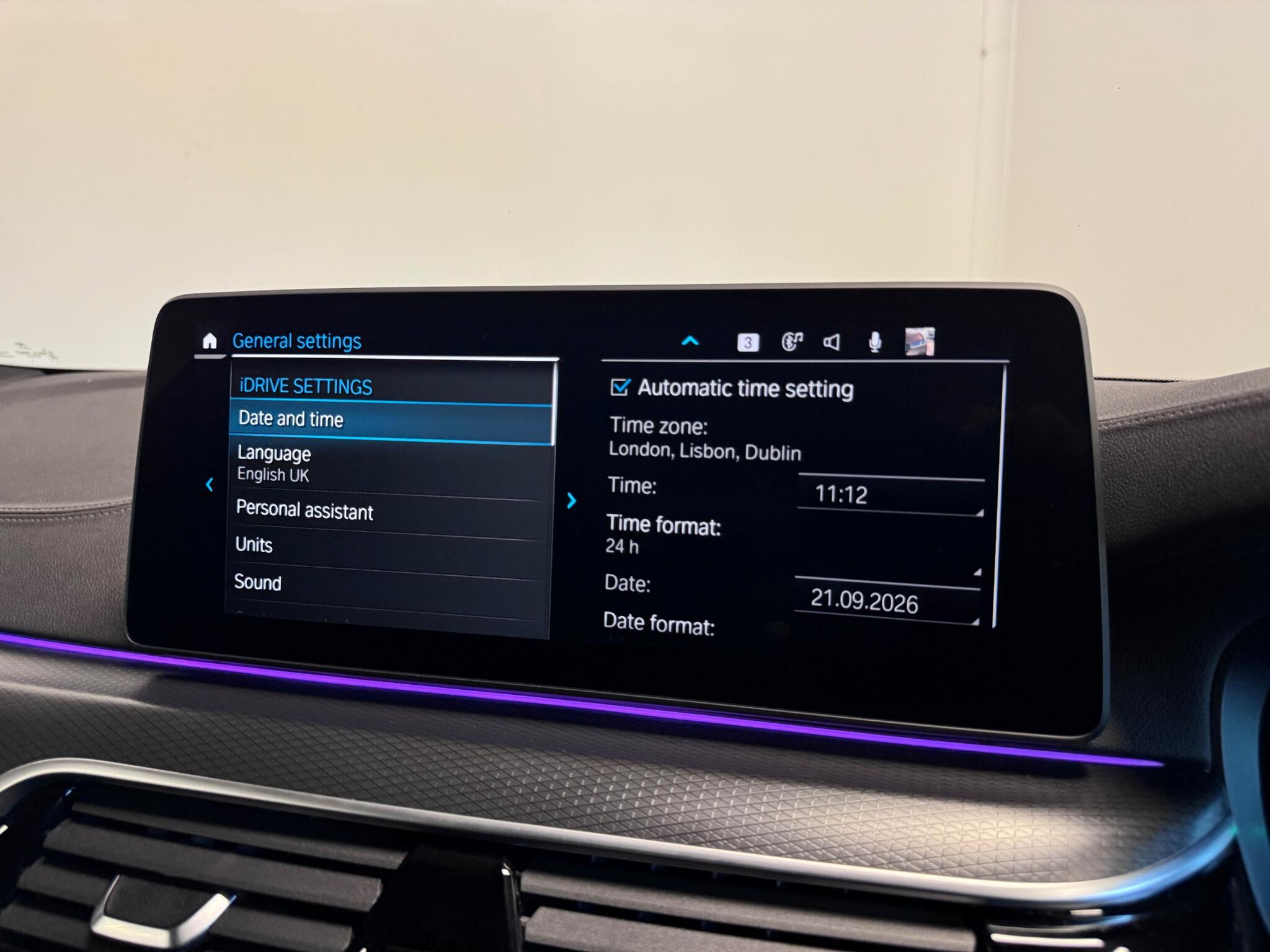 BMW 5 Series view 60