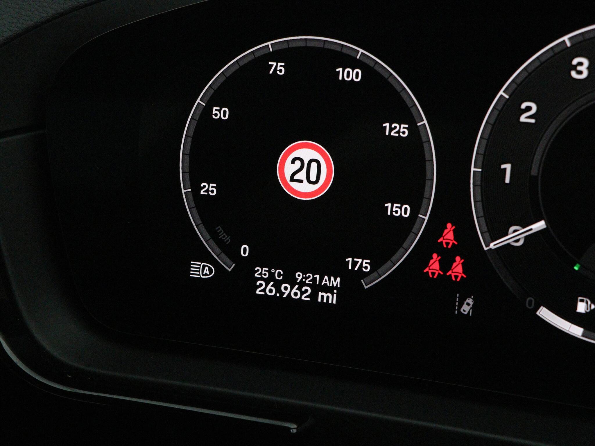 Porsche Cayenne view 44