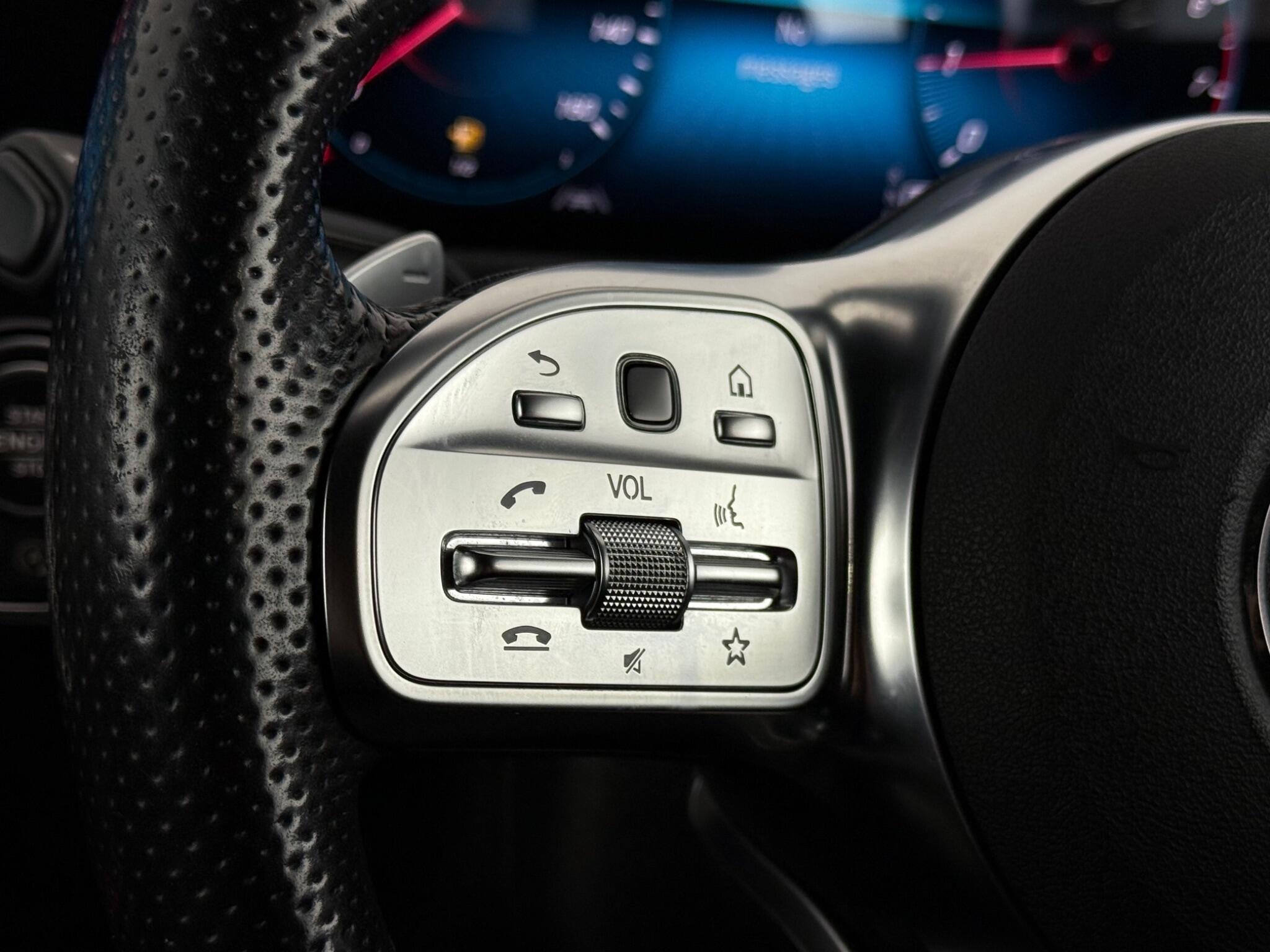 Mercedes-Benz Cla view 14