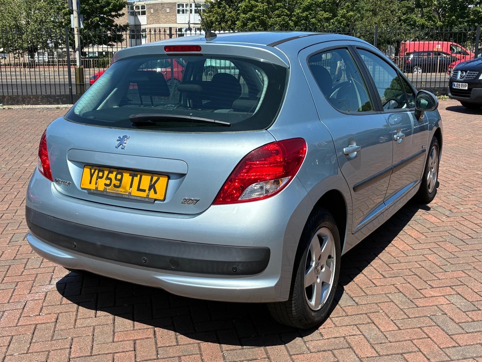 Peugeot 207 view 5