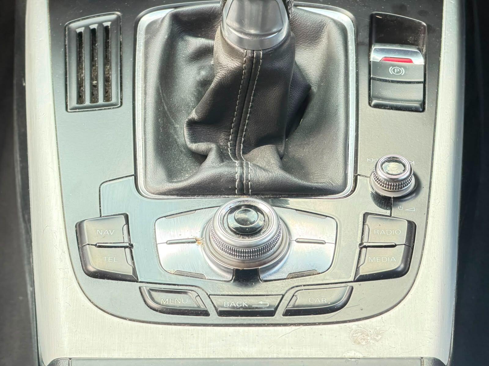 Audi A4 view 12