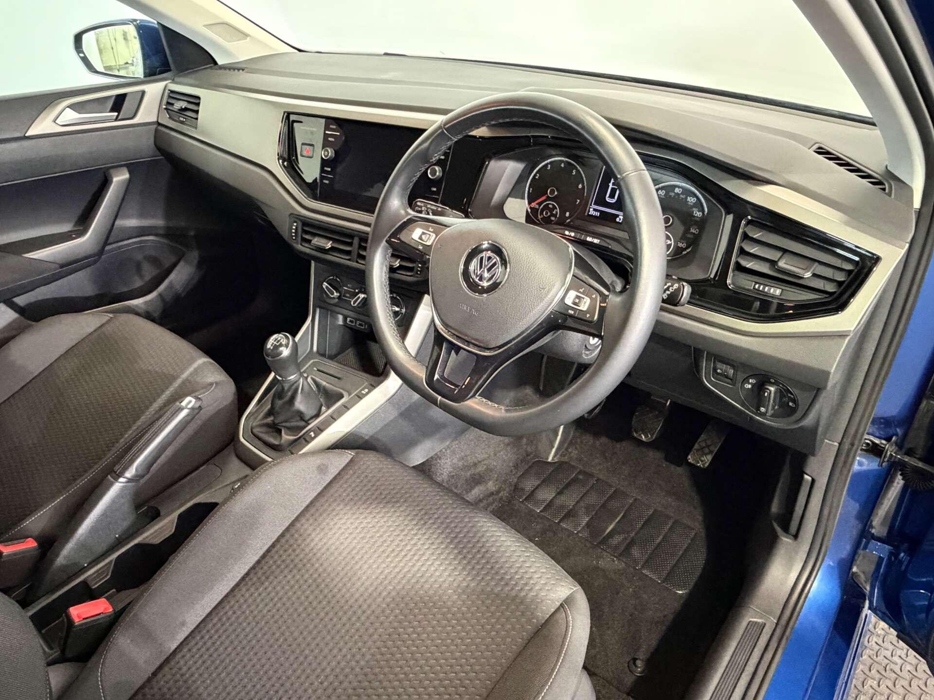 Volkswagen Polo view 13
