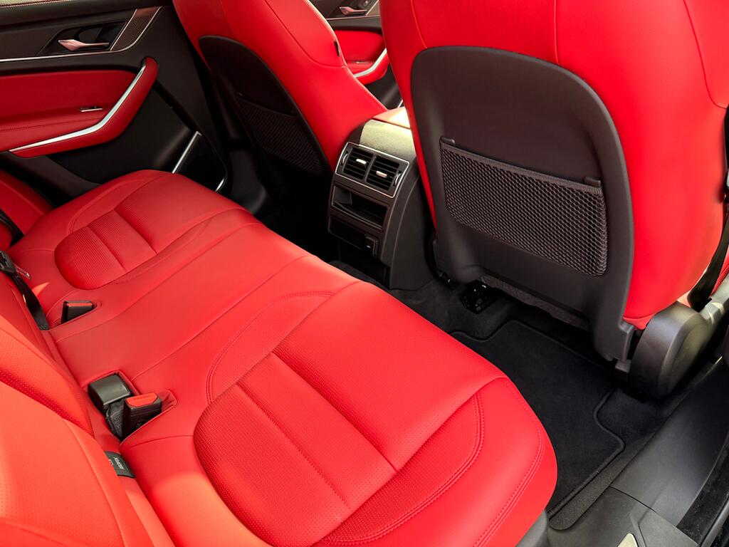 Jaguar F-Pace view 58