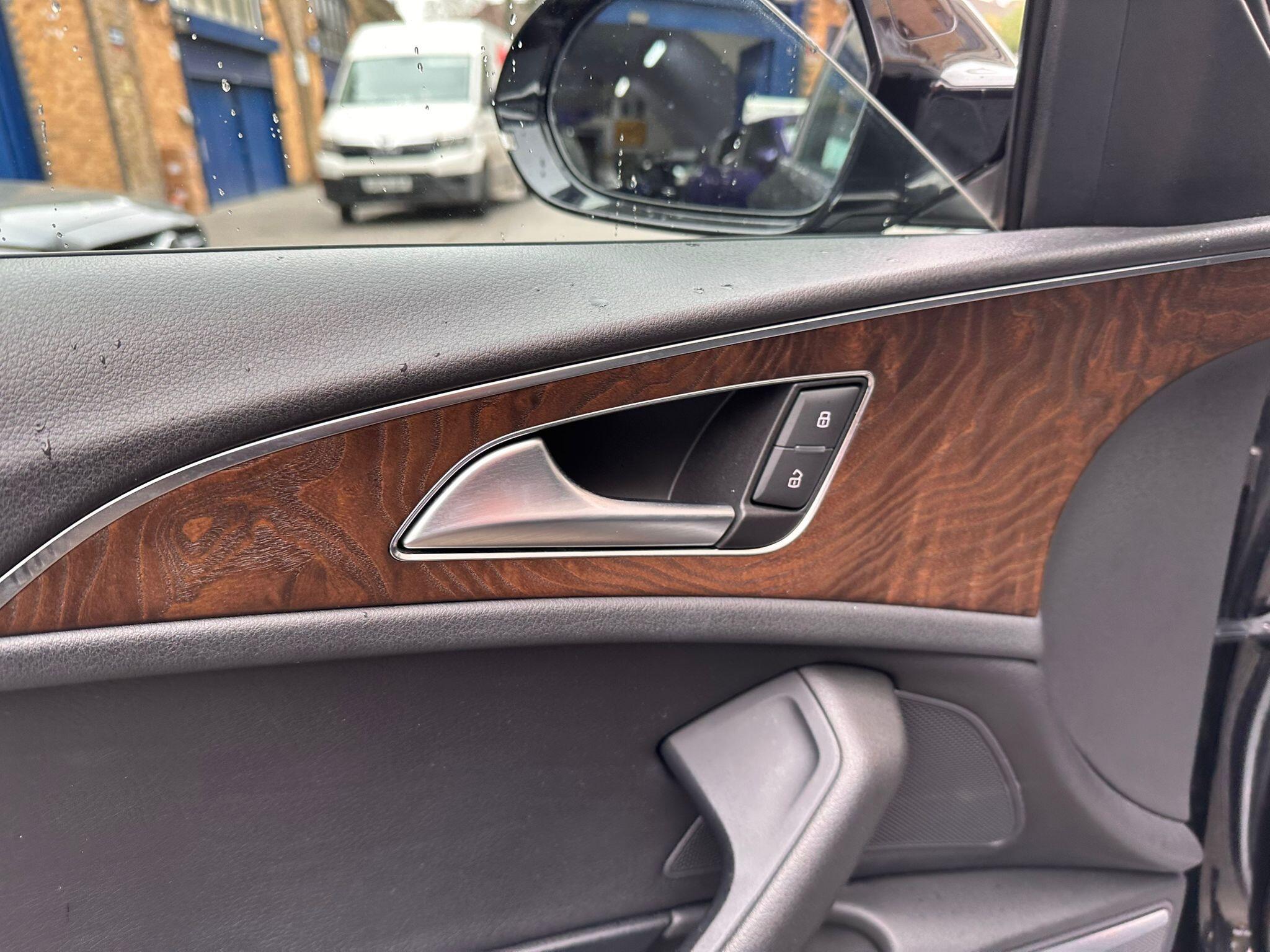 Audi A6 Avant view 22
