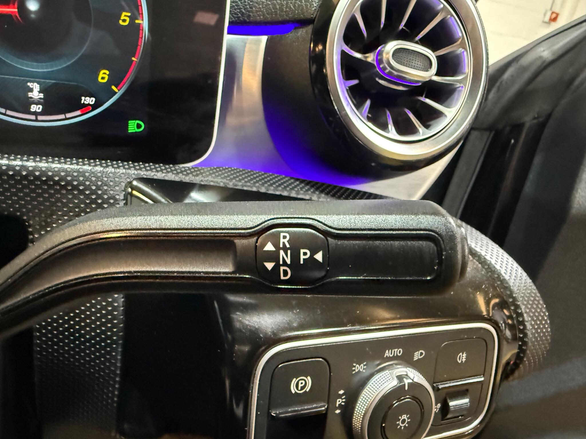 Mercedes-Benz Cla view 33