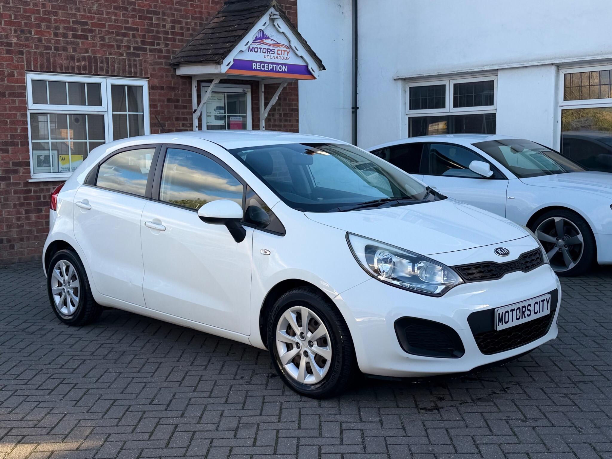 2013 Kia Rio in White for sale