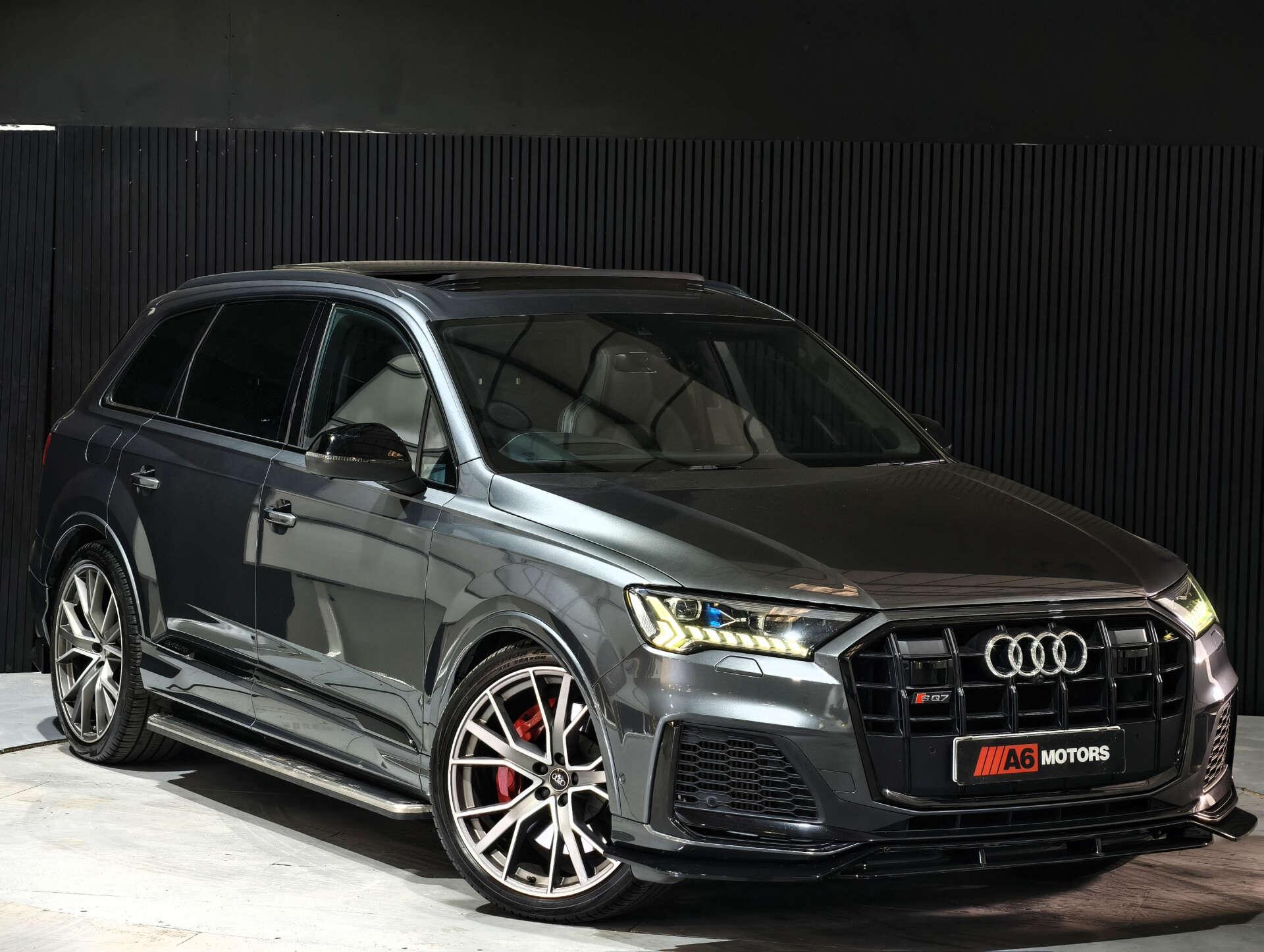 Audi SQ7 view 5