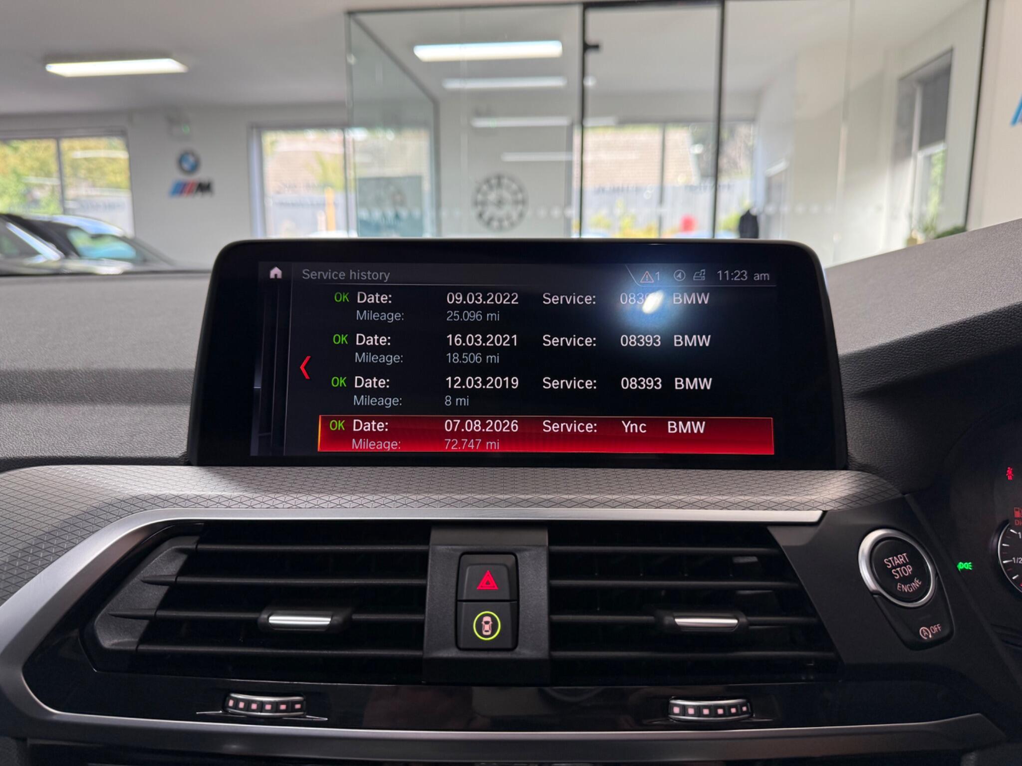 BMW X3 view 12