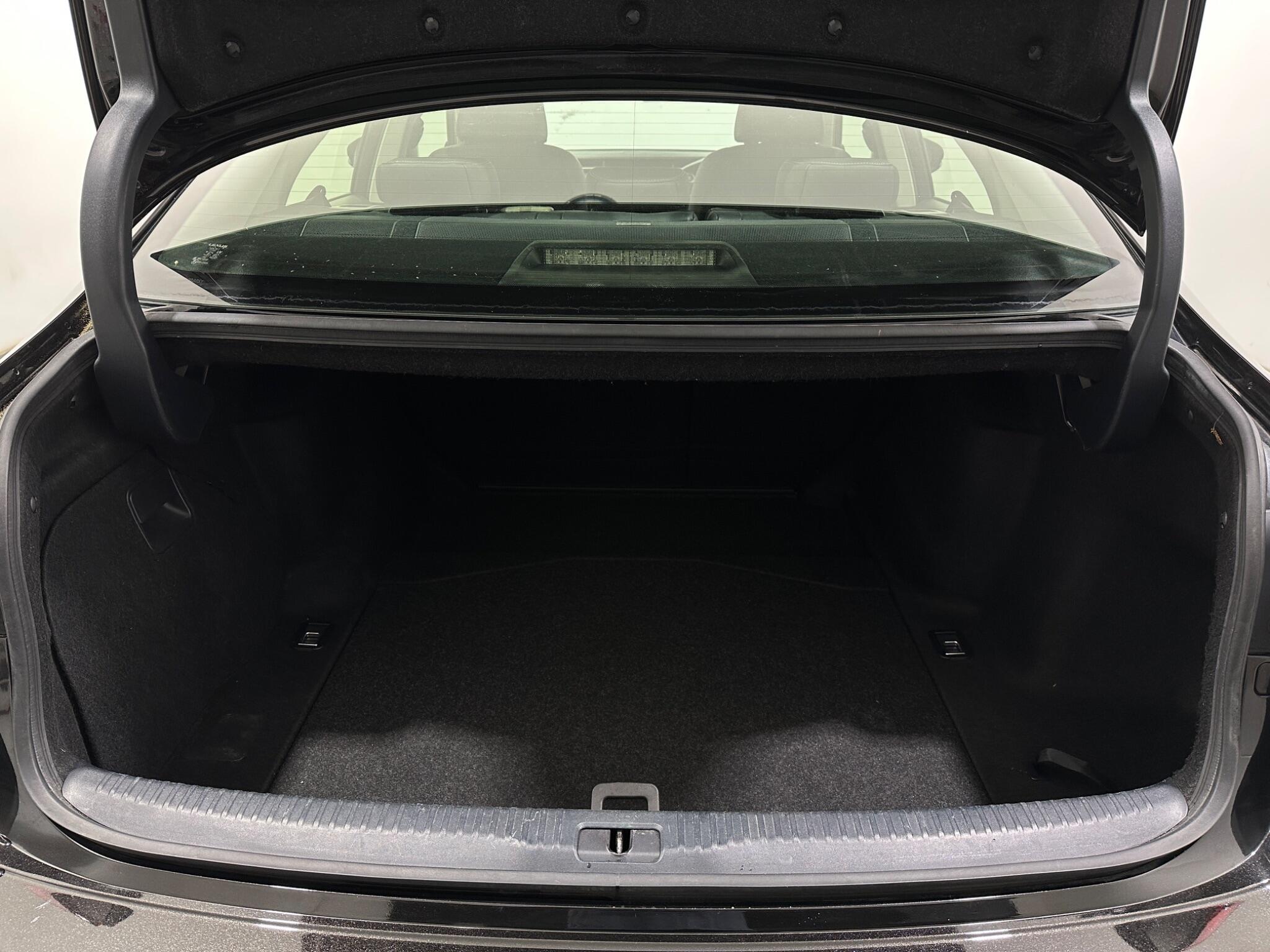 Lexus Is view 49