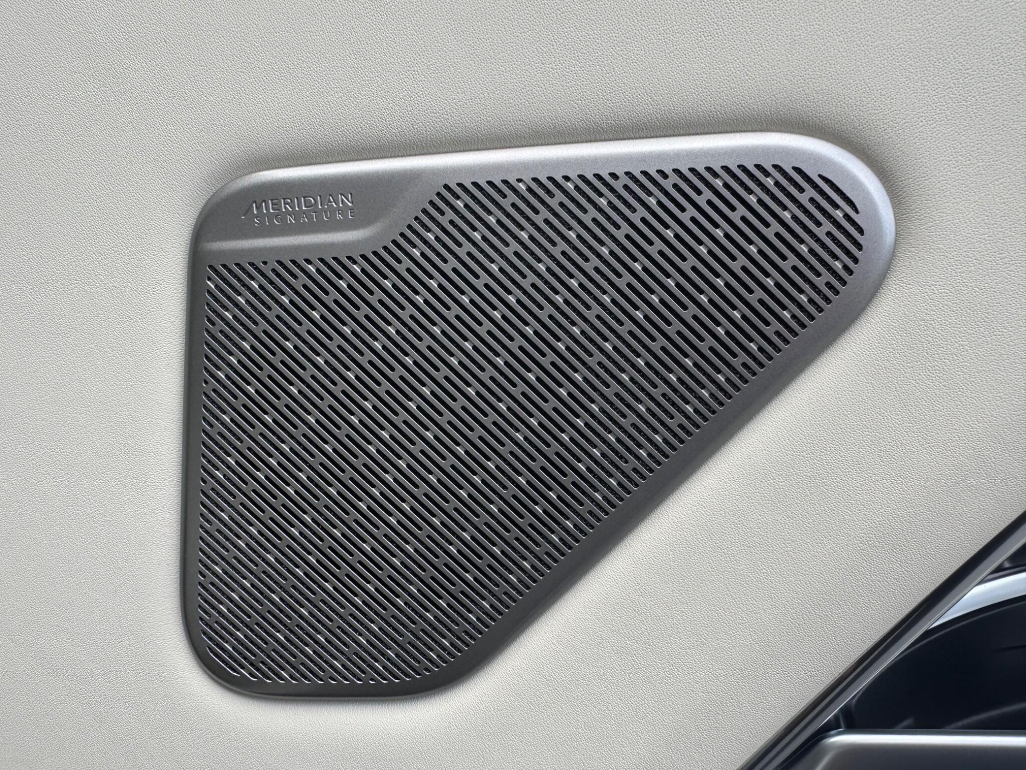 Land Rover Range Rover view 59