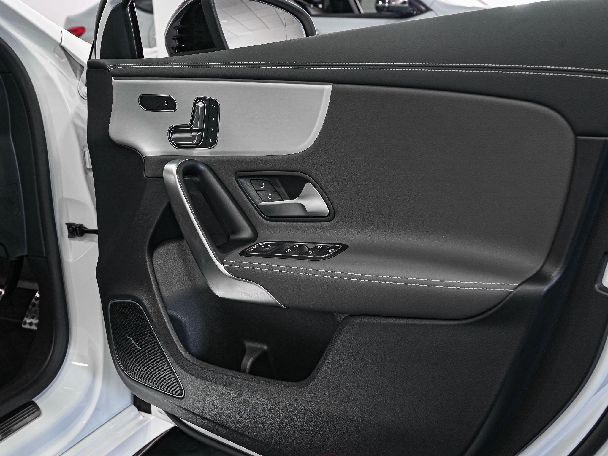 Mercedes-Benz A-Class view 39