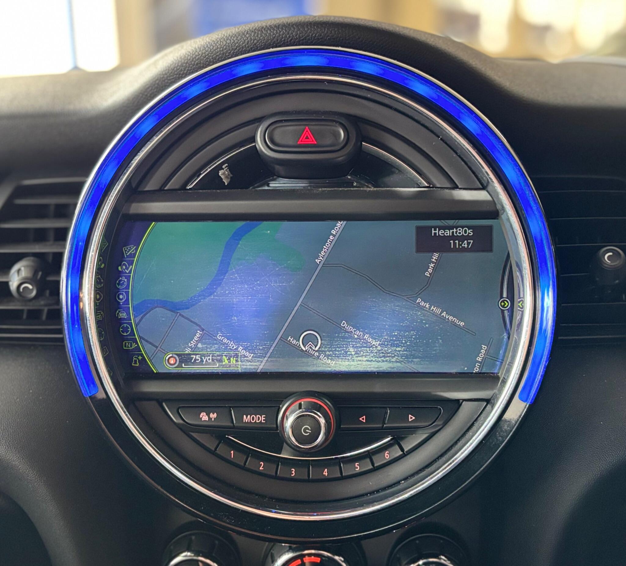 Mini Hatch view 18