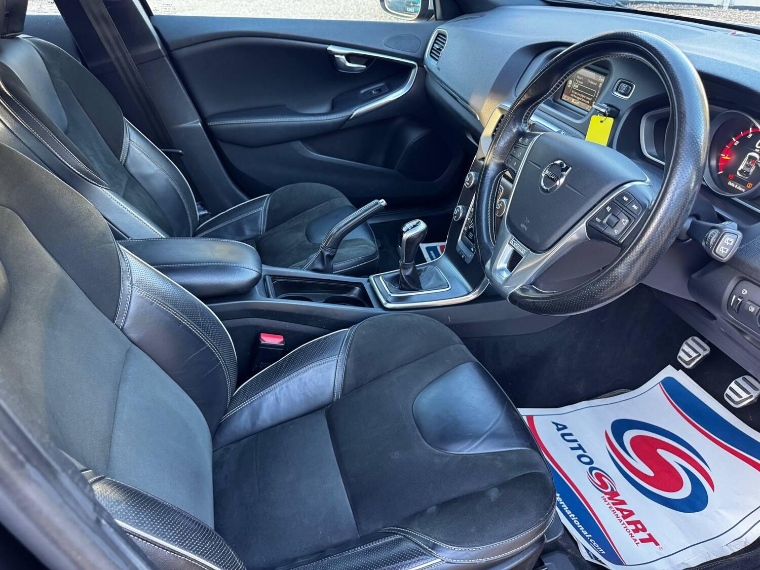 Volvo V40 view 21