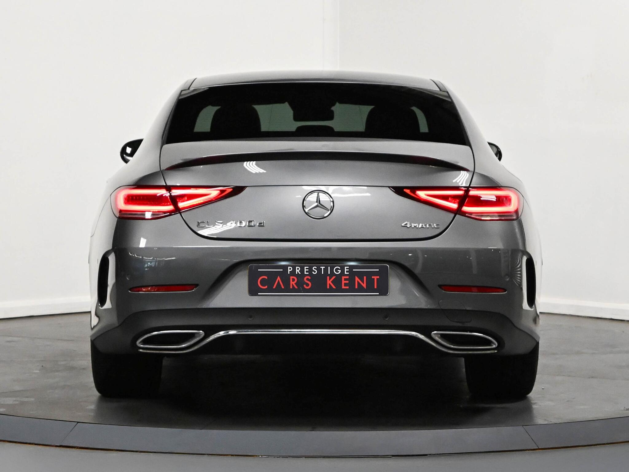 Mercedes-Benz CLS view 24