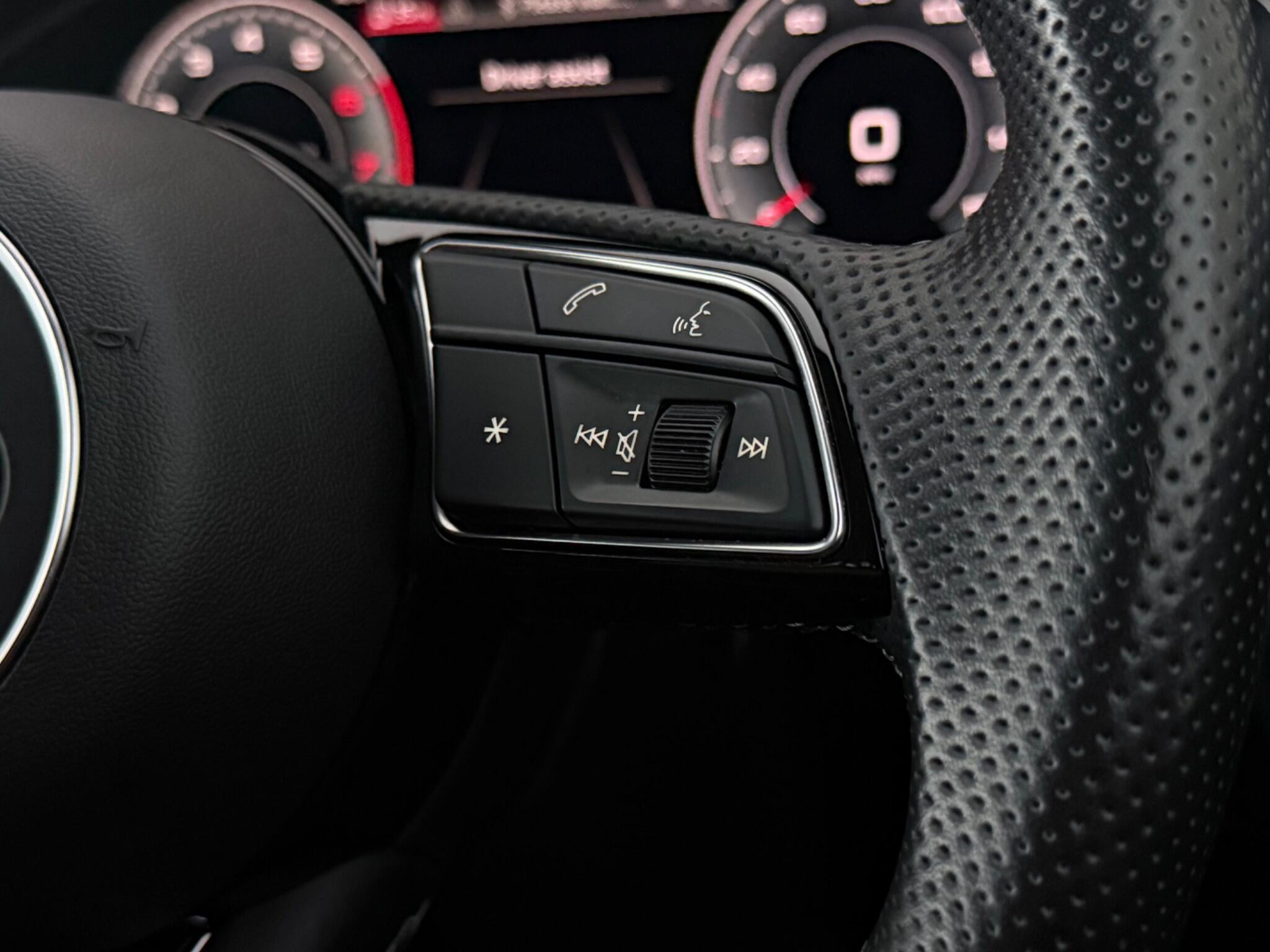 Audi A4 view 17