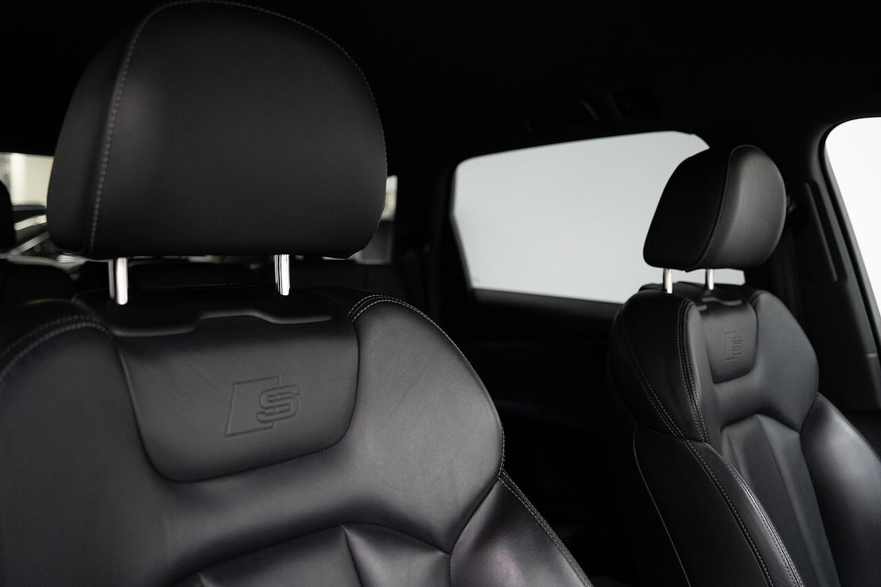 Audi Q7 view 20