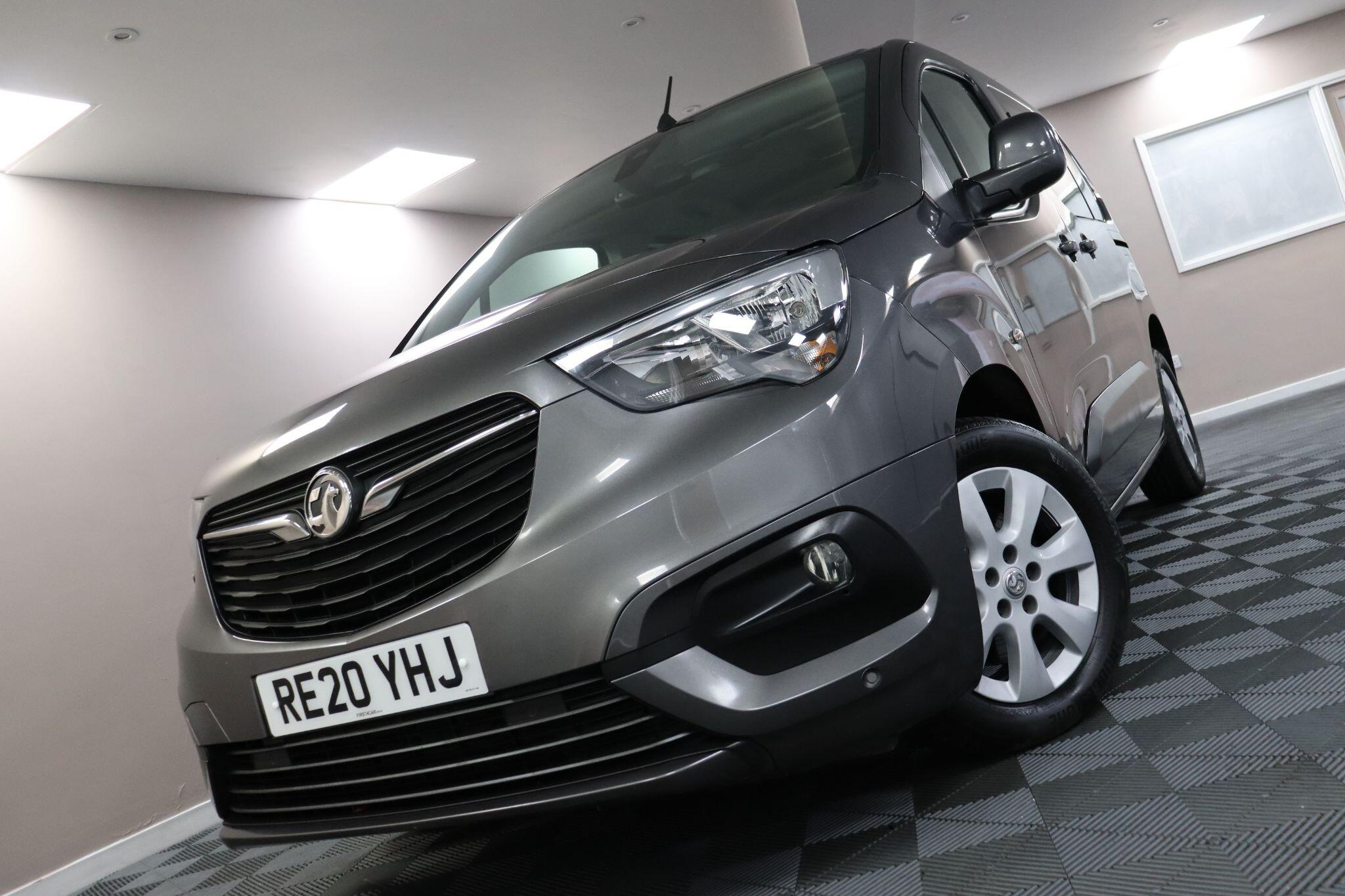 Vauxhall Combo Life view 32