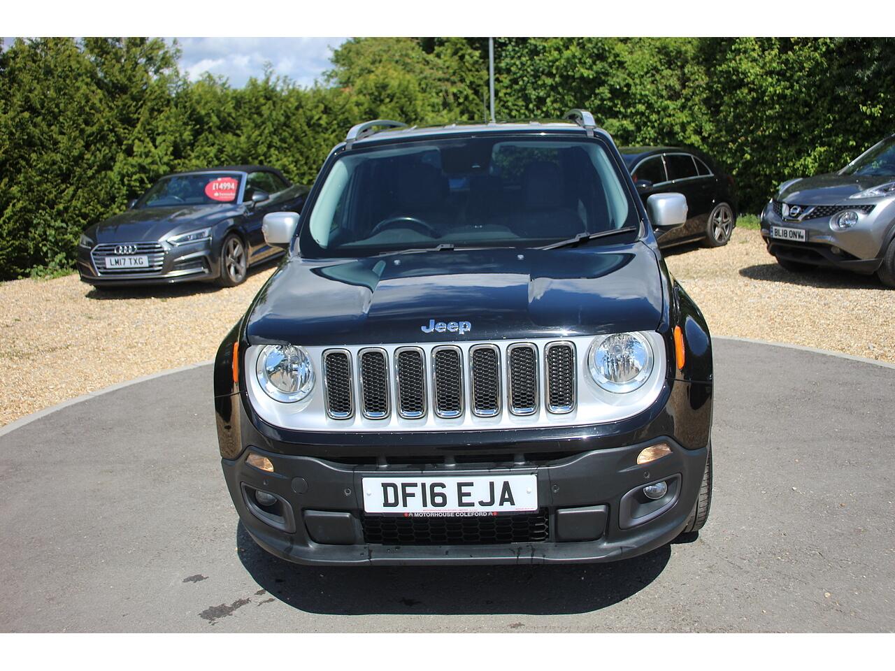 Jeep Renegade view 3